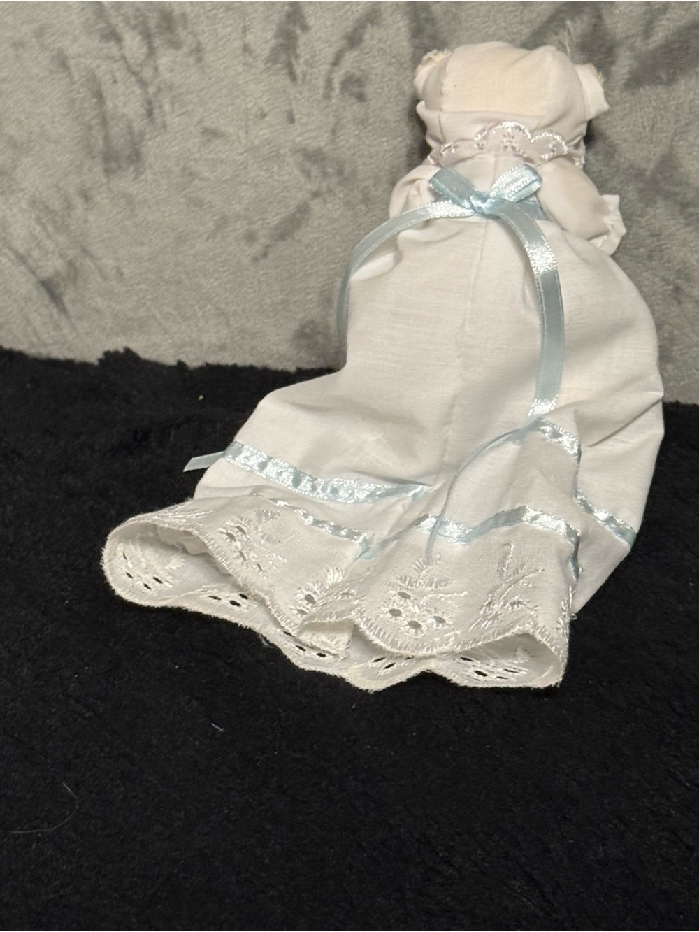 Ganz Mini Christening Bear White Silver Dress Baptism Keepsake BG2603 - Picture 3 of 3